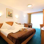 Höllroah Hotell