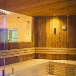 Hoellroah 4*