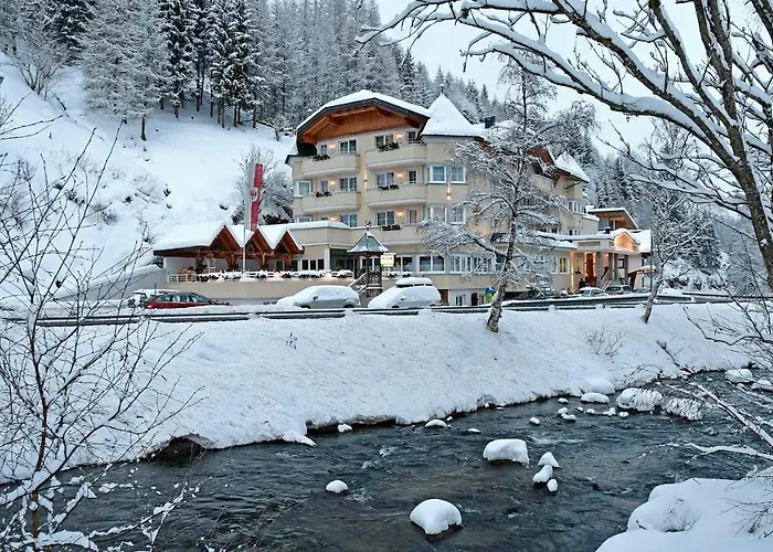 霍尔罗阿酒店 4* 卡普尔