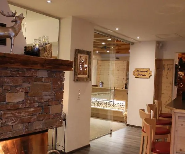 霍尔罗阿酒店 4* 卡普尔