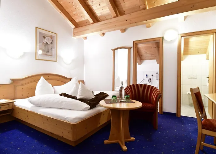 霍尔罗阿酒店 酒店