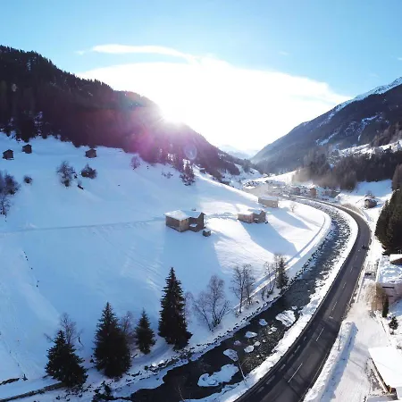 ホテル Hoellroah 4*