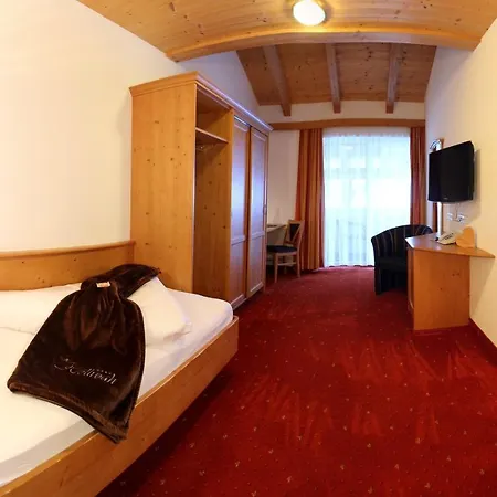 Hoellroah 4*