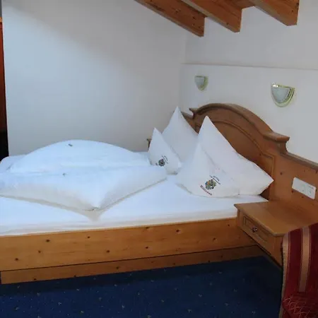 Hotel Hoellroah